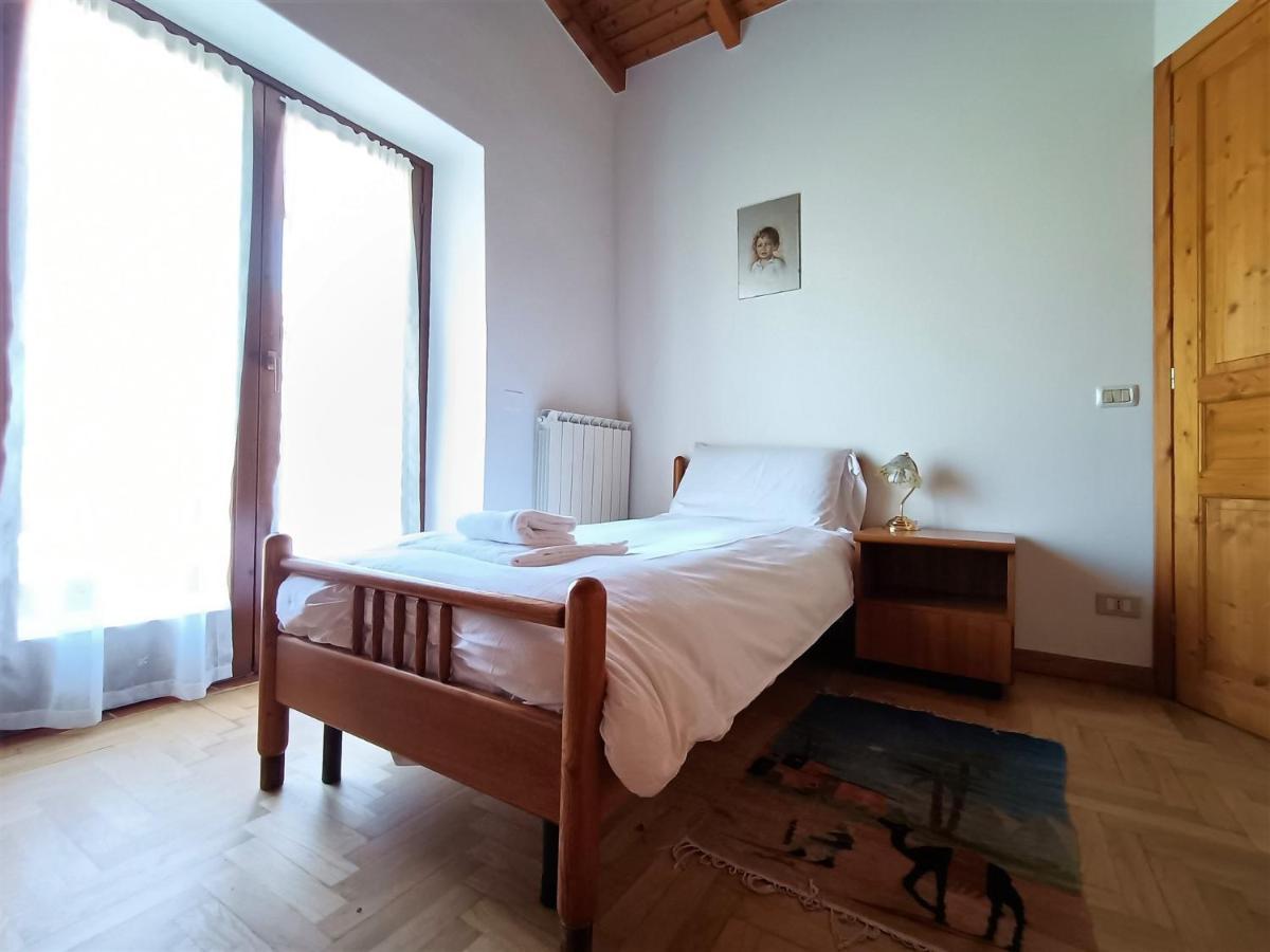 IseoLakeRental - Chalet Giulia Sovere Bagian luar foto