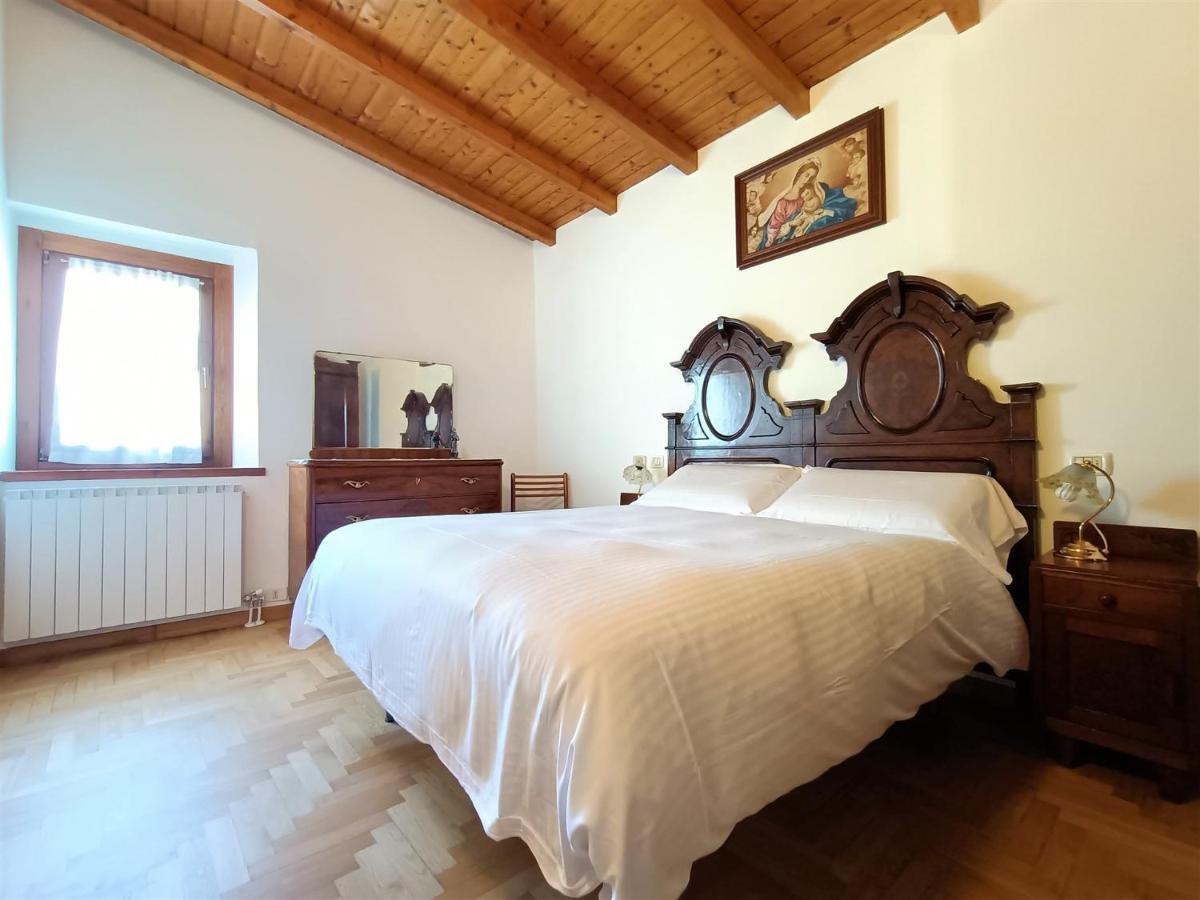 IseoLakeRental - Chalet Giulia Sovere Bagian luar foto