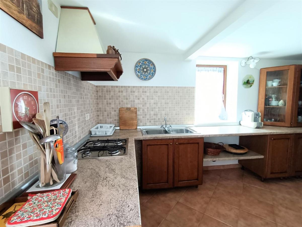 IseoLakeRental - Chalet Giulia Sovere Bagian luar foto
