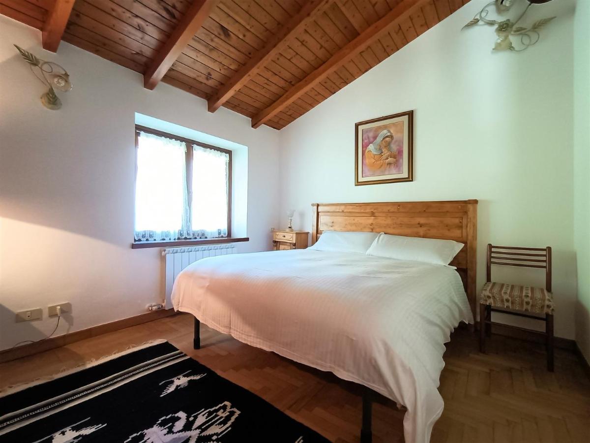 IseoLakeRental - Chalet Giulia Sovere Bagian luar foto